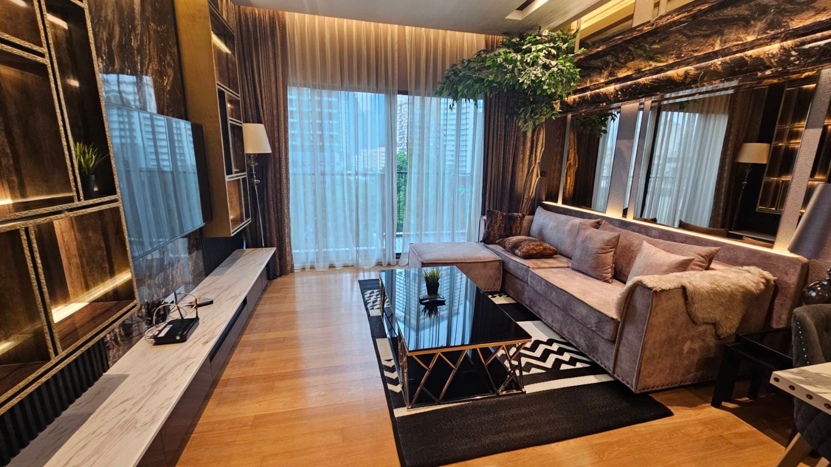 11111 – 1101_living_room.jpg