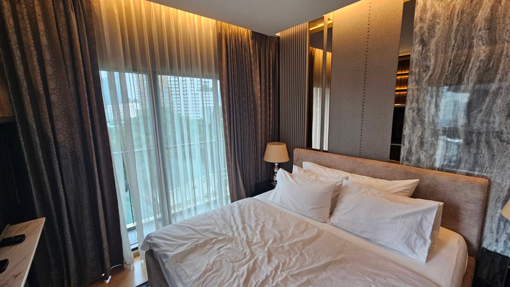 11111 – 263_bedroom.jpg