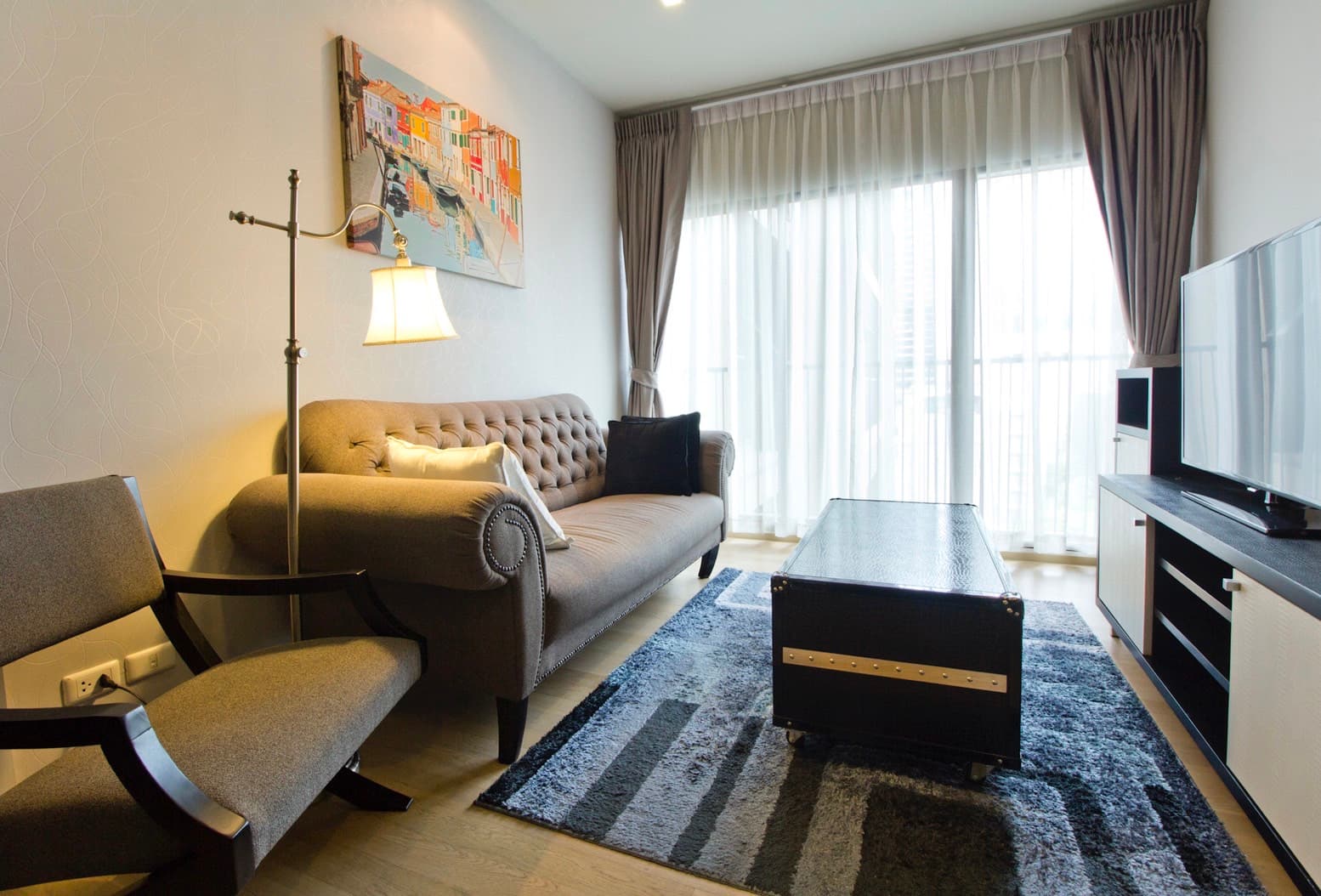 11119 – 1109_living_room.jpg